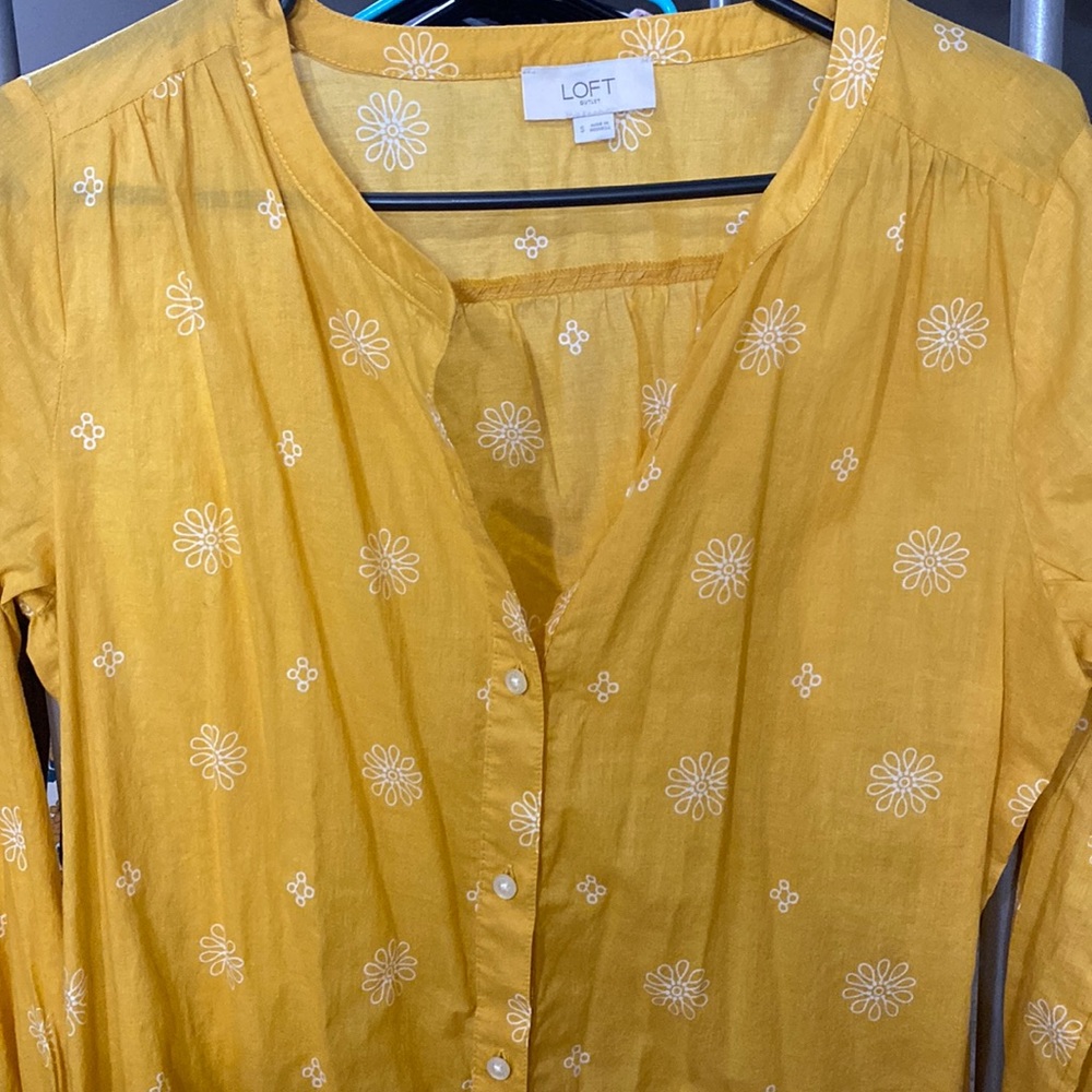 Women’s Floral Blouse